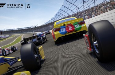 Forza Motorsport 6: disponibile l'espansione NASCAR