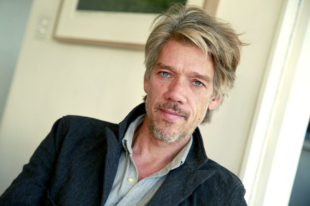 The Division film Stephen Gaghan