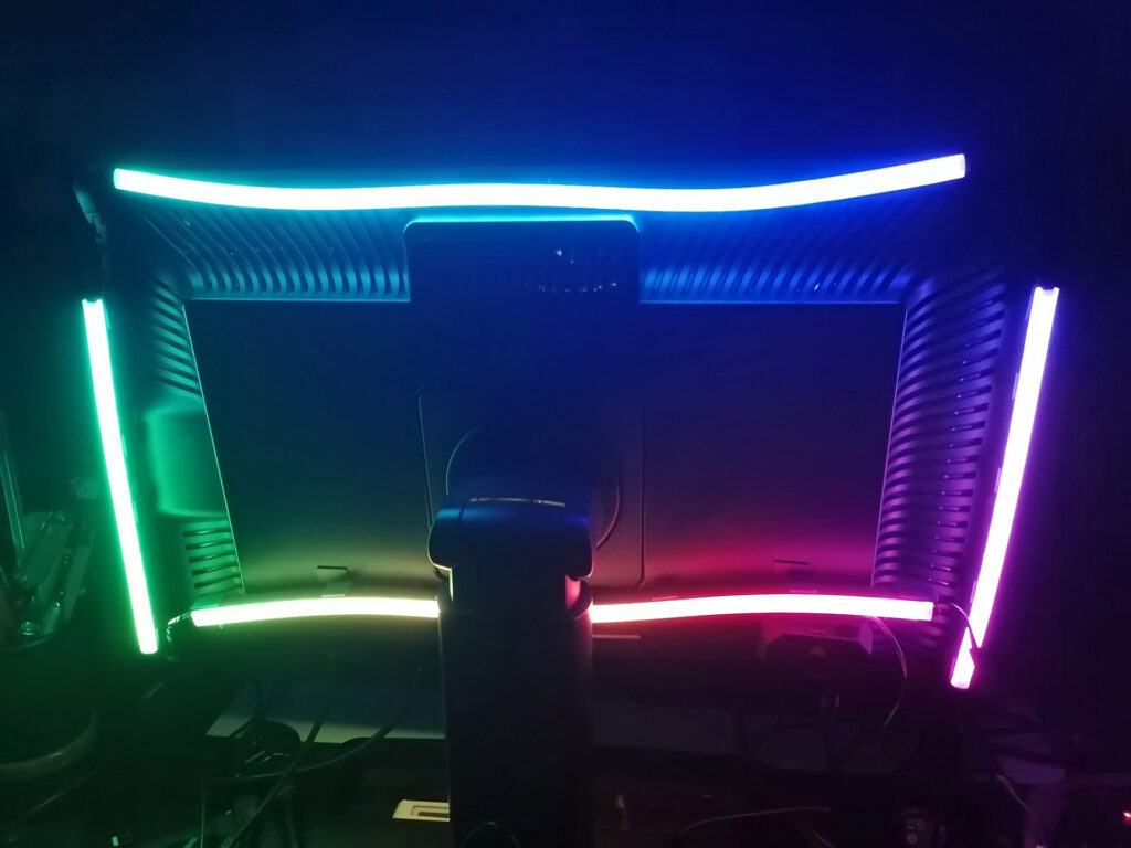 CORSAIR iCUE LS100