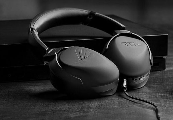 ASUS ROG STRIX GO 2.4 Recensione