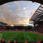I cori di FIFA animeranno gli spalti vuoti della Premier League