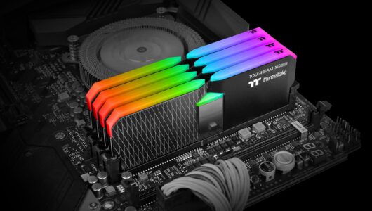 Thermaltake presenta le memorie Toughram XG RGB