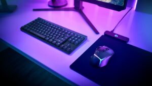 Logitech G G515 LIGHTSPEED TKL 01